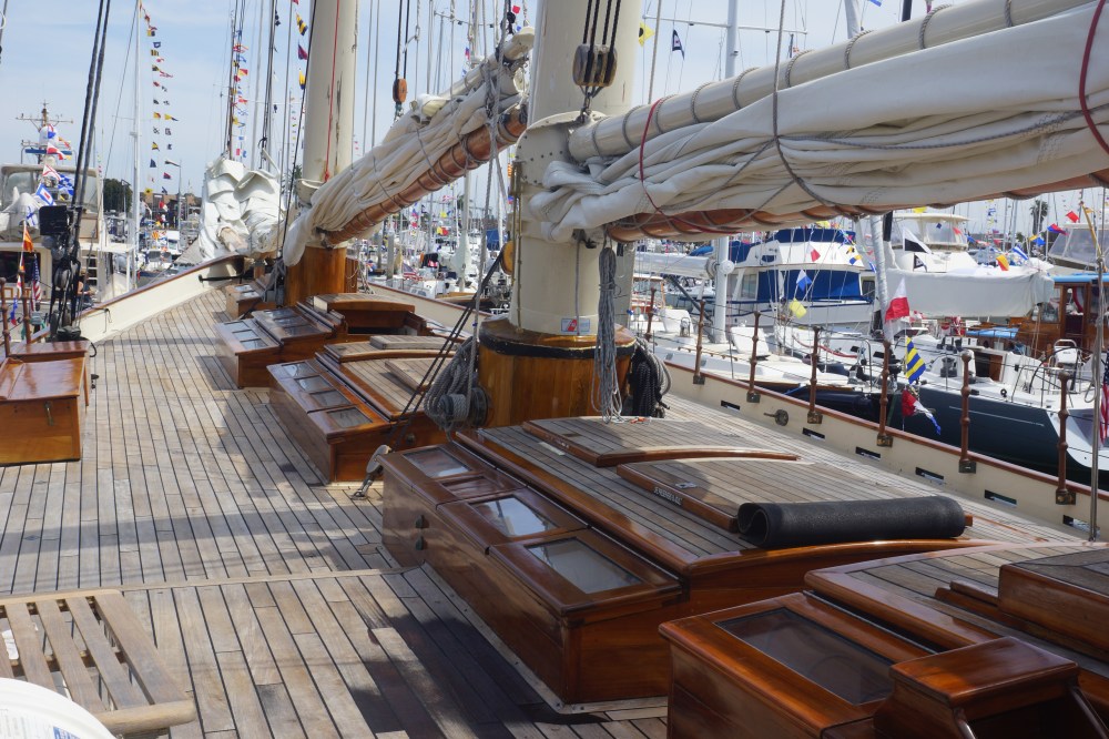 Yacht America Deck