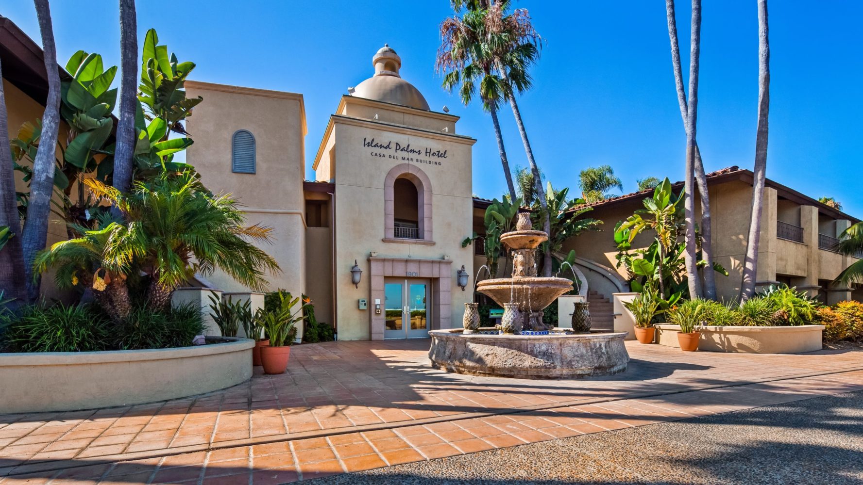 island palms hotel